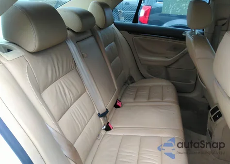 2006 Volkswagen Jetta 2.0T из США, поврежденный, VIN 3VWMJ71K26M687850